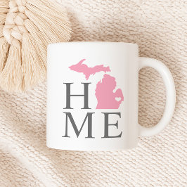 Taza De Café Corazón de estado de Michigan rosa y gris en casa