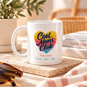 Taza De Café Corazón personalizado del "Club de Madres Geniales