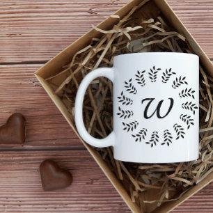 Taza De Café Corona de laurel negro monogramada