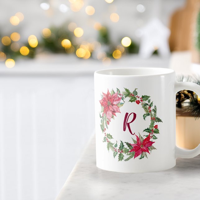 Taza De Café Corona de Navidad con monograma (Monogram Christmas Wreath Coffee Mug)