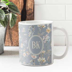 Taza De Café Cottagecore de Flor Silvestre Monograma Azul Polvo
