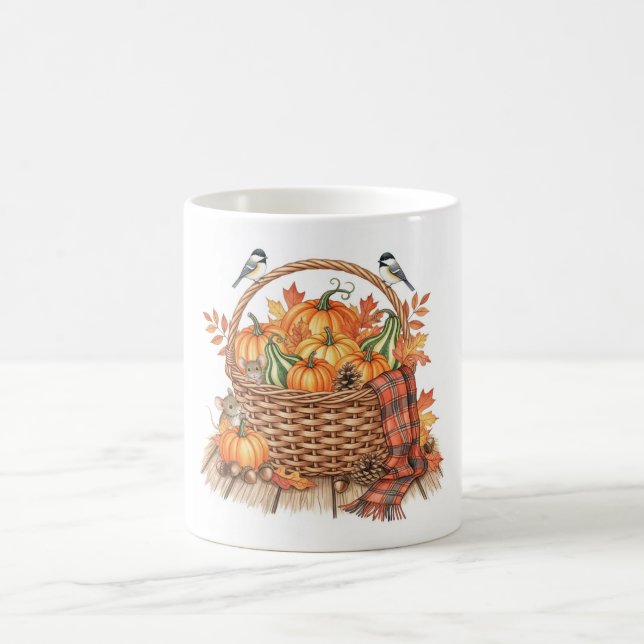 Taza De Café Cozy Autumn Harvest Basket with Mice and Birds (Centro)