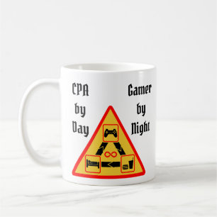 Taza De Café CPA de Día, Gamer de Noche
