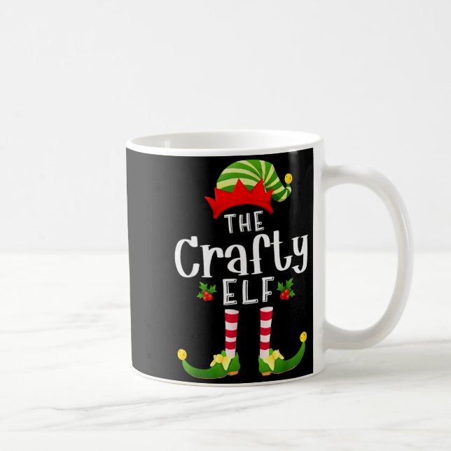 Taza De Café Crafty Christmas Elf Matching Pajama X-mas Party  (Derecha)