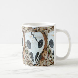 Taza De Café cráneo pintado en blanco y negro