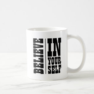 TAZA DE CAFÉ CREE EN LA TIPOGRAFÍA BLANCA