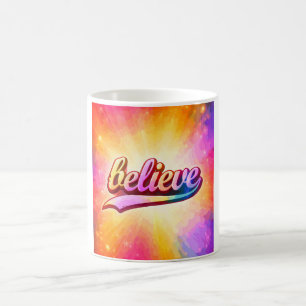 Taza De Café Cree Tipografía Colorida Inspiradora