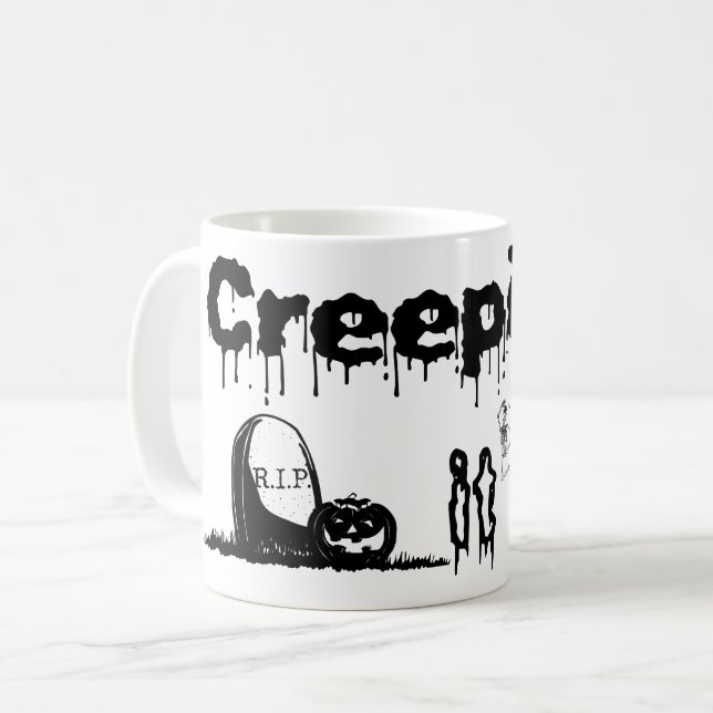 Taza De Café Creepin' es un diseño Halloween muy divertido (Anverso izquierdo)