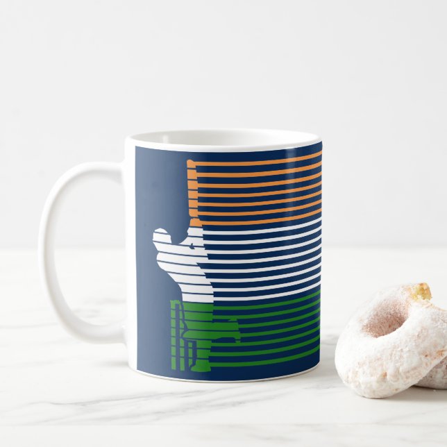 Taza De Café Cricket indio con líneas de bandera india en regal (Con donut)