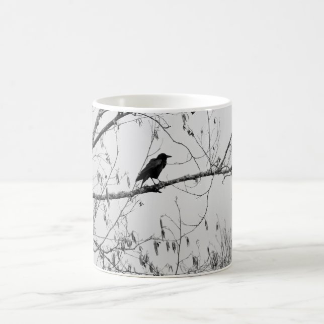 Taza De Café Crow en un árbol de aves (Centro)