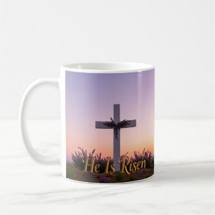 Taza De Café Cruz blanca minimalista adornada con lavanda