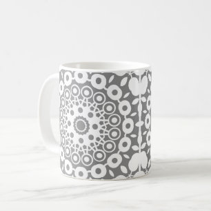 Taza De Café Cuadrados blancos de encaje sobre fondo gris claro