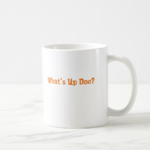 Taza De Café Cuál está encima de los regalos del doc.