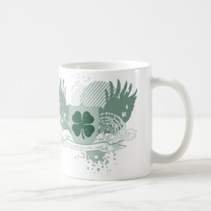 Taza De Café cuatro trébol de hojas, uno más para el camino.