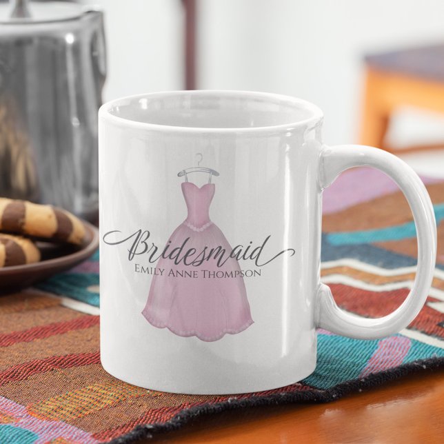 Taza De Café Cuidadosa y caprichosa dama de honor Boda vestida (Subido por el creador)