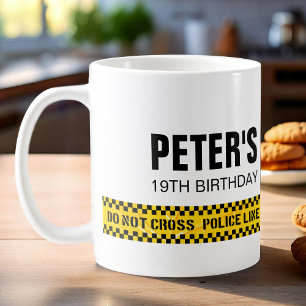 Taza De Café Cumpleaños con cintas amarillas de policía