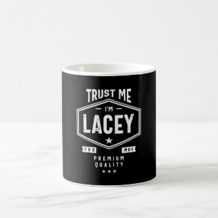 Taza De Café Cumpleaños del nombre personalizado de Lacey