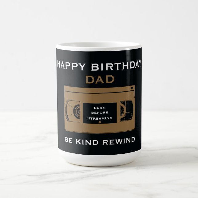 Taza De Café Cumpleaños Nostálgico Sobre La Colina (Centro)