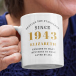 Taza De Café Cumpleaños Personalizado 1943 Añadir Su Nombre Ele<br><div class="desc">Celebra un estilo de cumpleaños número 80 con este cumpleaños número 80 personalizado de 1943 Añadir tu nombre elegante café Mug. Este diseño personalizado incluye una paleta de colores gris y dorado de moda, un diseño elegante de 1943 y espacio para agregar su nombre. Tome su bebida caliente favorita con...</div>