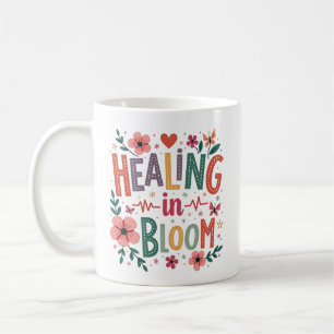 Taza De Café Curación personalizada en primavera floral Médico 