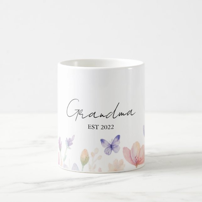 Taza De Café Custom Grandma Est. Year -  Flower and Butterfly  (Centro)