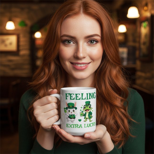 Taza De Café Custom Text St. Patrick's Day Frog and Bunny (Subido por el creador)