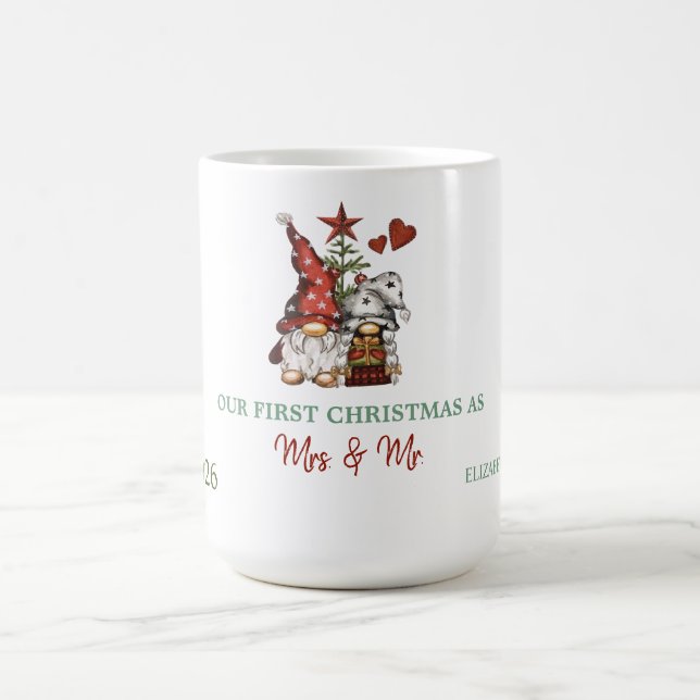 Taza De Café Cute Gnomes Pine Tree Our First Christmas  (Centro)