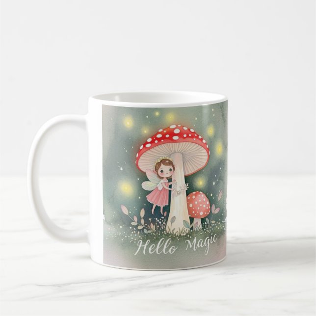 Taza De Café Cute Tiny hada encaramado sobre hongos (Izquierda)