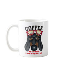 Dachshund divertido y café