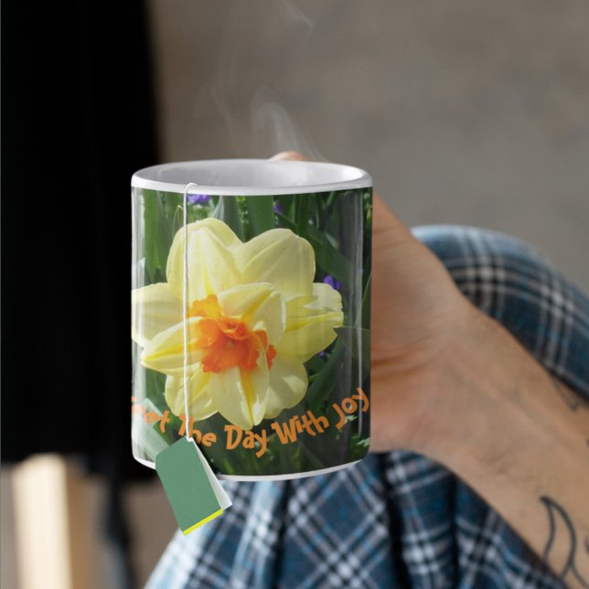 Taza De Café Daffodil amarillo (Subido por el creador)