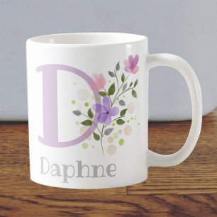 Taza De Café Daphne con flores es el primer nombre inicial más