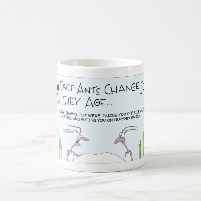 Taza De Café Dato divertido de la hormiga sobre trabajos (Centro)
