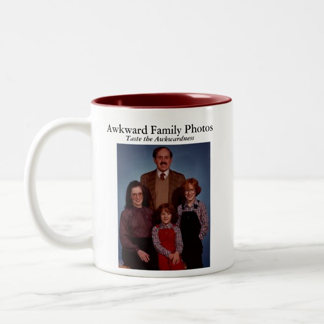 Taza de café de AFP Osh Kosh (Izquierda)