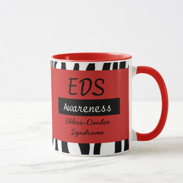 Taza de café de concienciación sobre el síndrome d (Derecha)