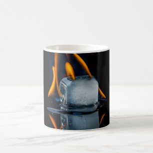 Taza de café de cubo de hielo en llamas – Arte de 