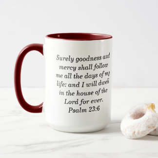 Taza de café de dos tonos con Salmo 23:6 personali