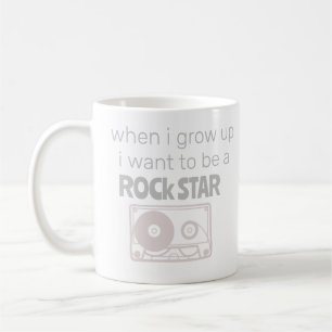 Taza de café de futura estrella de rock