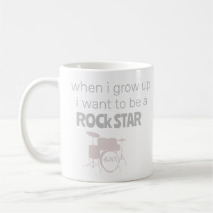 Taza de café de futura estrella de rock