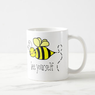Taza de café de la abeja usted mismo