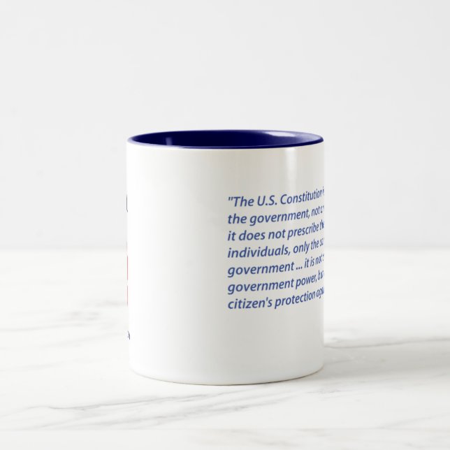 Taza de café de la cita de Ayn Rand (Centro)