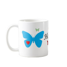 Taza de café de la esperanza con las mariposas