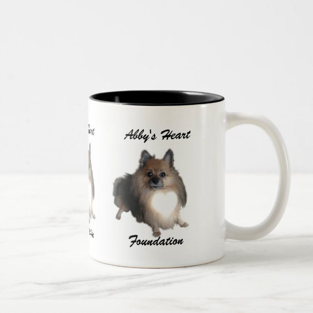 Taza de café de la fundación del corazón de Abby (Derecha)
