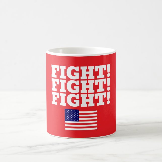 Taza de café de la lucha de Trump (Centro)