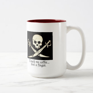 Taza de café de la mañana del pirata