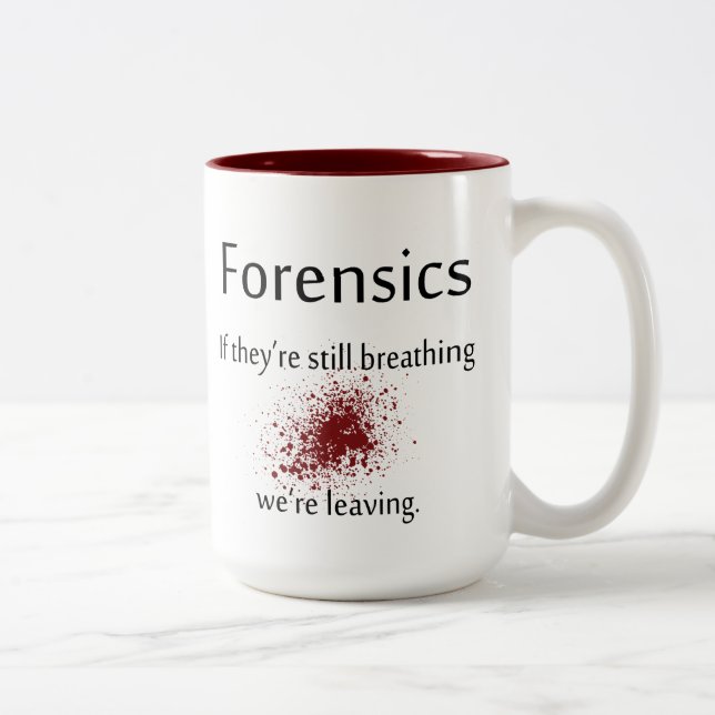 Taza de café de la medecina legal (Derecha)