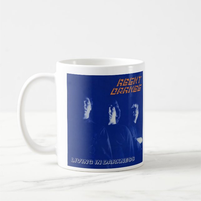 Taza de café de la oscuridad de Agent Orange (Izquierda)