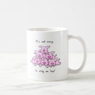 Taza de café de la pirámide del cerdo