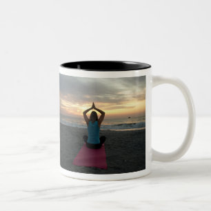 taza de café de la yoga