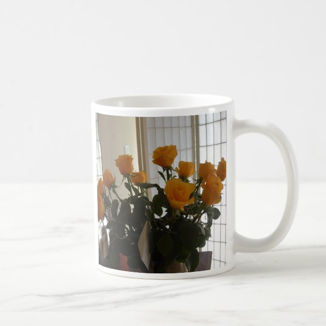 Taza de café de los rosas amarillos (Derecha)