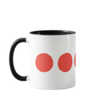 Taza de café de lunares rojos clásicos